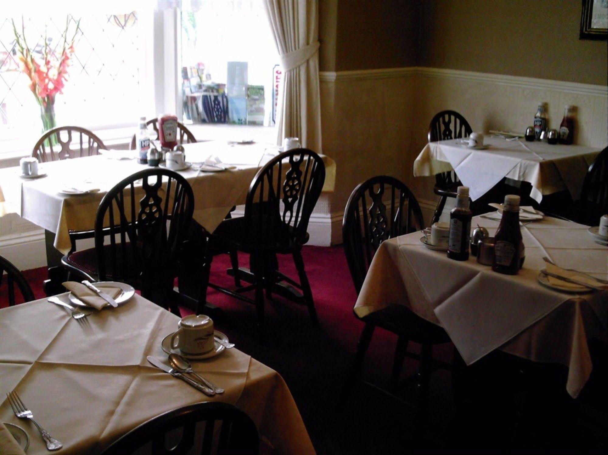 Jacaranda Hotel Paignton Bagian luar foto