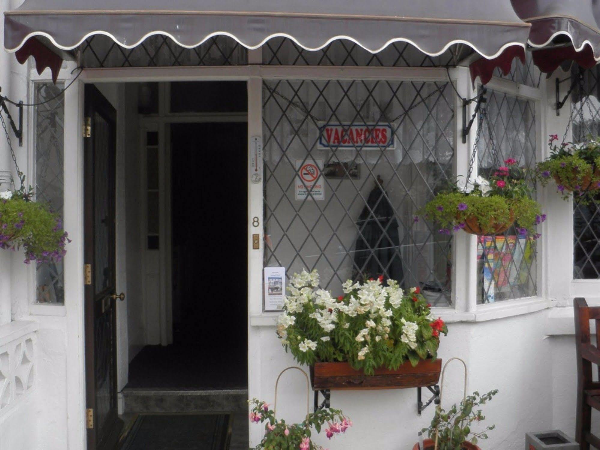Jacaranda Hotel Paignton Bagian luar foto